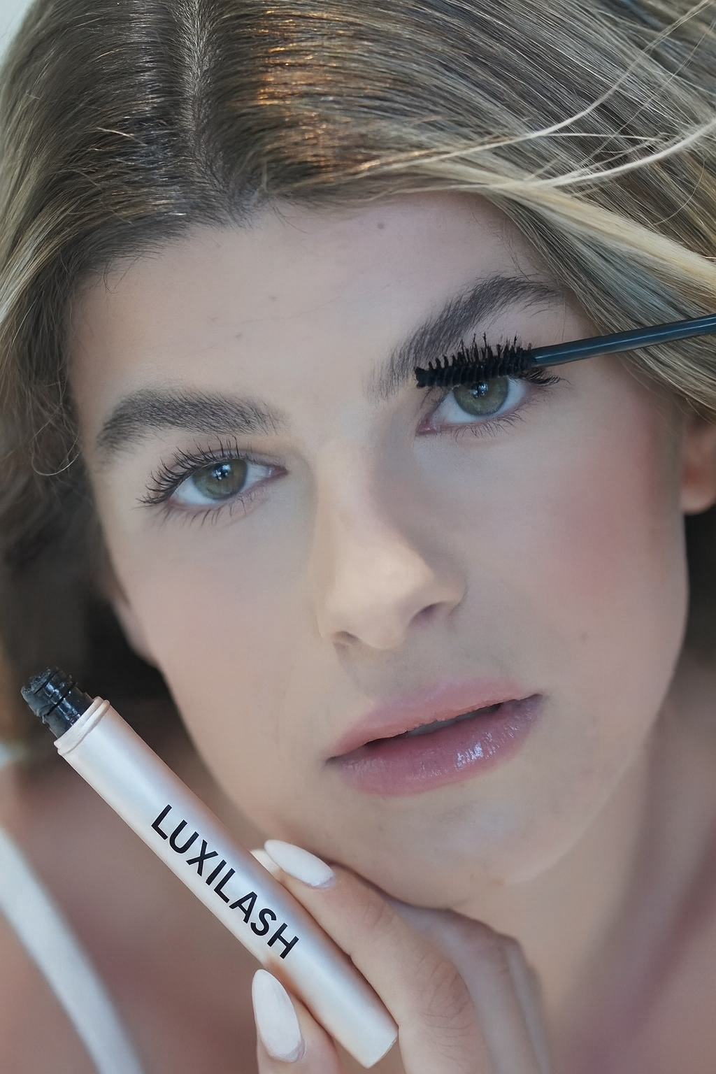 Luxilash – Eyelash Growth Serum